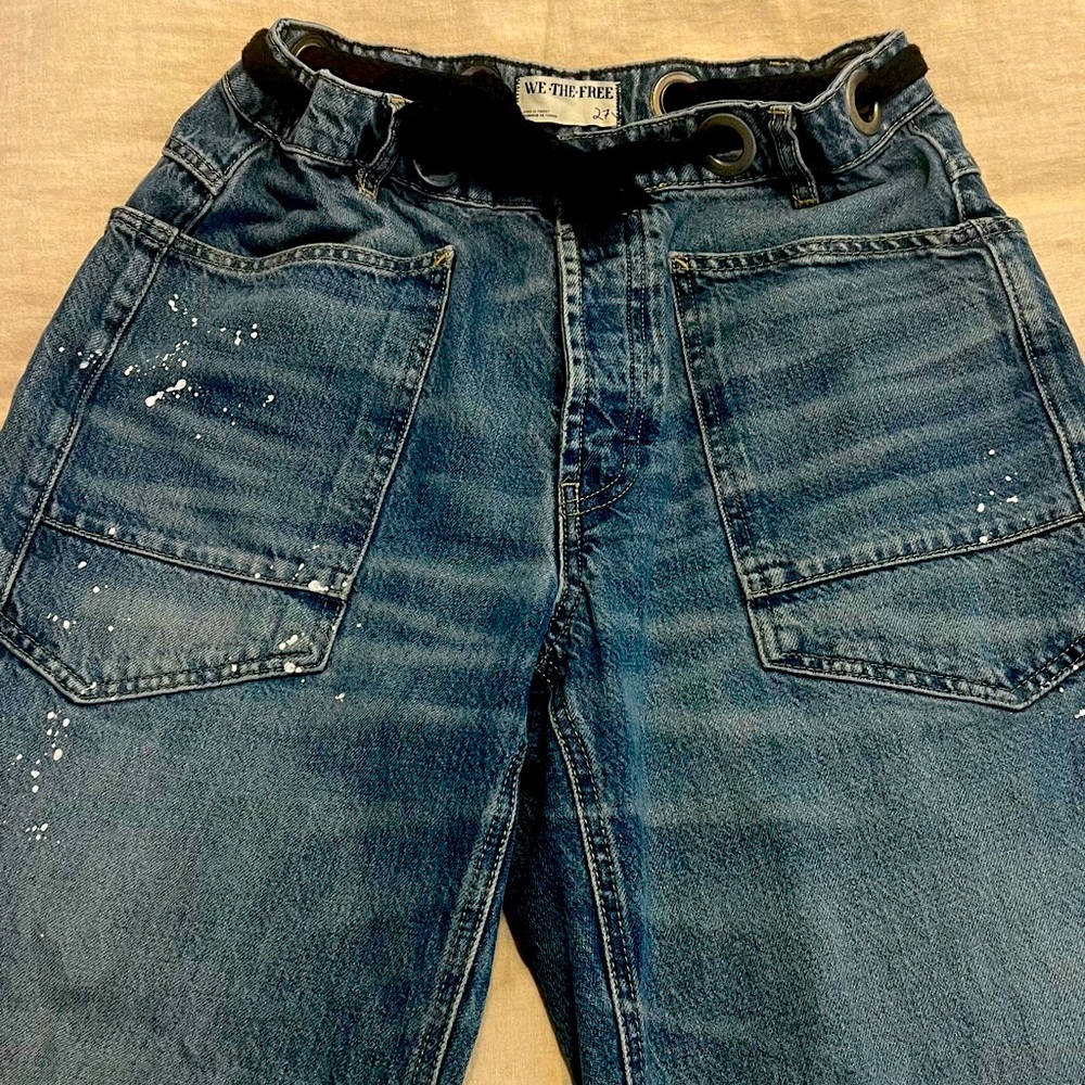 Free People Moxie Barrel Jeans. Size 27